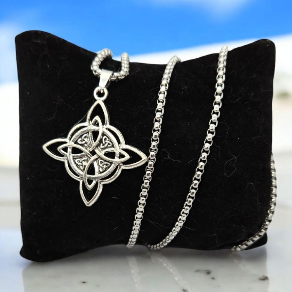 Irish Celtic Cross Trinity Knot Pendant Necklace Stainless Steel Witch Knot NWT